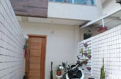 Casa sobreposta alta, modernizada no embaré, santos | avanti imóveis