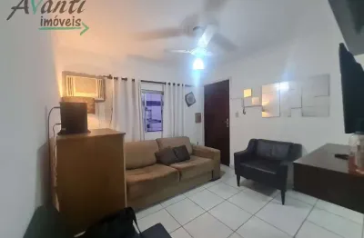 Apartamento reformado – 2 quartos – próximo à praia e shopping praia mar