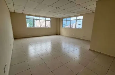 Sala comercial com 1 sala para alugar na Rua Paraná, 182, Vila Mathias, Santos