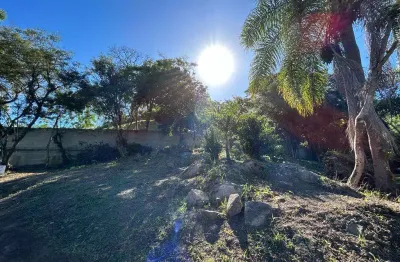 Terreno à venda na Praia da Ferrugem, Garopaba 