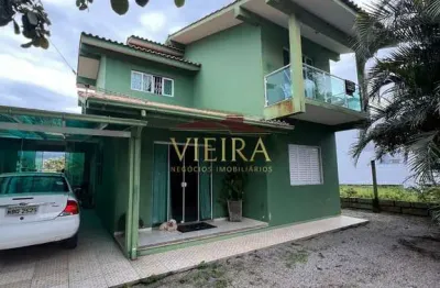 Casa térrea apta para financiamento no bairro ferraz, garopaba/sc