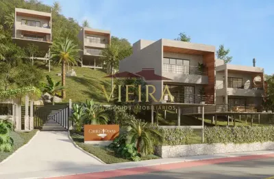 Sobrados no Condomínio Canto Do Poeta no Siriú, Garopaba/SC