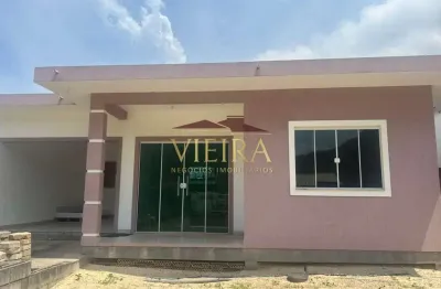 Casa com 2 quartos para alugar em Ambrósio, Garopaba 