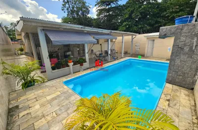 Casa adrianópolis venda com piscina em residencial com portaria!