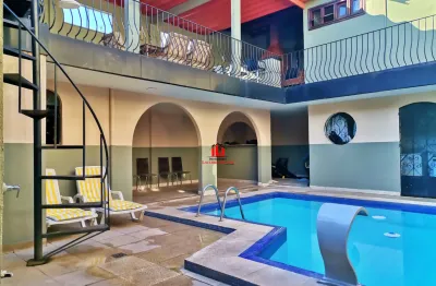 Casa no dom pedro 5 suítes piscina edícula  dom pedro com 3 vagas de garagem