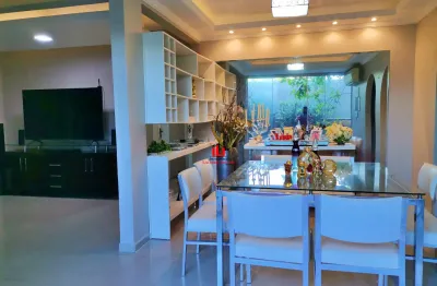 Casa no dom pedro 5 suítes piscina edícula  dom pedro próximo a praça de alimentação