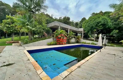 Chácara na avenida margarita com 3.121m² com piscina e edícula disponível pra venda!