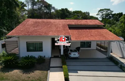 Praia dos Passarinhos Casa Térrea 95% mobiliada com Edícula Piscina