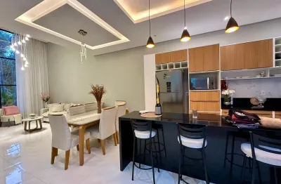 Quinta das Marinas Casa 3 suíte sendo 1 com closet Piscina e Churrasqueira