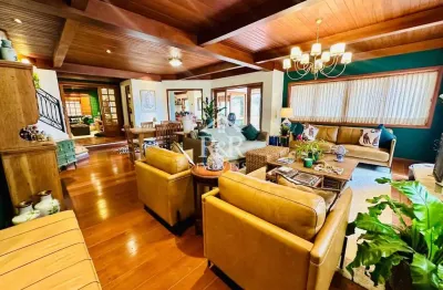 Casa com 3 quartos à venda no alto do capivari, campos do jordão 