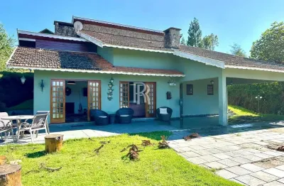 Casa com 4 quartos à venda no jardim cataguases, campos do jordão  por r$ 1.500.000