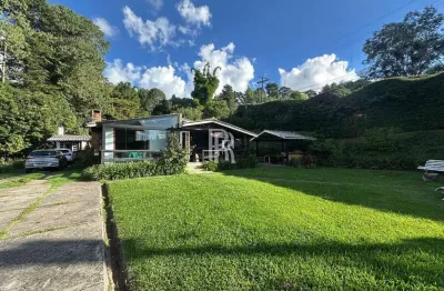 Casa com 3 quartos à venda no capivari, campos do jordão  por r$ 1.300.000