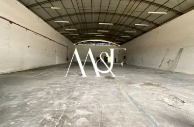 Alugo galpão no turismo - 6 docas - piso de concreto  - pé direito de 8 metros - galpão no tarumã - pronto para seu negocio - perto da gmad - r$ 70mil