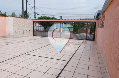 Casa com 3 dormitórios, suite, sala, cozinha, quintal grande- 400 metros do mar - jardim real - pra