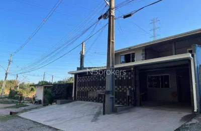 Aproveite: sobrado com 170m², sacada, fogão a lenha e churrasqueira!