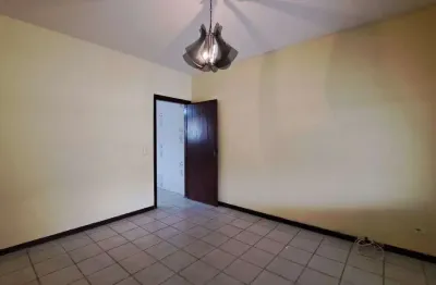 Venda de casa em condomínio de alto padrão no jardim maria duarte, são paulo-sp: 3 quartos, 1 suíte, 3 banheiros, 2 vagas - 160m².