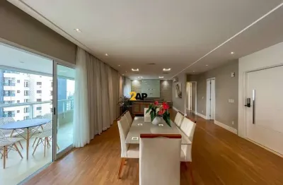 Apartamento de alto padrão com 3 quartos e 3 suítes na Vila Andrade, São Paulo. 211m², 2 salas, 5 banheiros e 3 vagas de garagem!