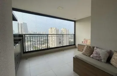 Apartamento de 2 quartos com suíte, 3 salas e 2 vagas de garagem em Santo Amaro, São Paulo-SP.