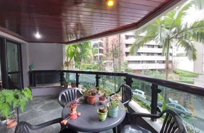 Luxuoso apartamento de 4 quartos na vila morumbi, são paulo-sp: 2 suítes, 4 banheiros, 3 vagas de garagem e 224m² de área.