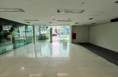 Prédio comercial de alto padrão para aluguel no itaim - 1000m², 8 banheiros e 12 vagas de garagem
