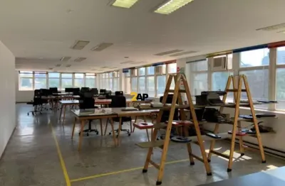 Meio andar para venda em pinheiros com 4 salas, 3 vagas de garagem e 448m² no jardim paulistano, são paulo-sp