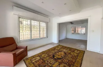 Casa com 4 quartos à venda na Rua Itápolis, 778, Pacaembu, São Paulo