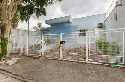 Casa comercial para locação em sp - bairro vila pirajussara  9 salas, 4 banheiros, 6 vagas de garagem  300m² de área