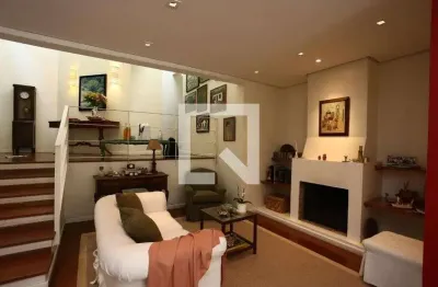 Casa com 3 quartos à venda na Rua Pio IV, 219, Panamby, São Paulo