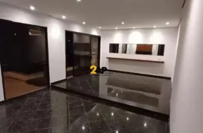 Apartamento á venda de 246m², 4 quartos sendo 2 suítes e 4 vagas.