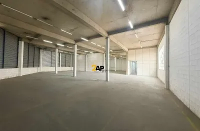 Galpão comercial para locação na lapa, são paulo-sp: 800m², 8 banheiros.