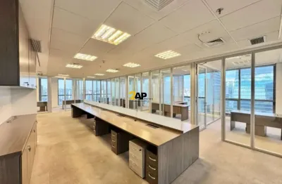 Conjunto comercial mobiliado para locação vila olímpia - sp: 8 banheiros, 19 vagas de garagem, 678m²!