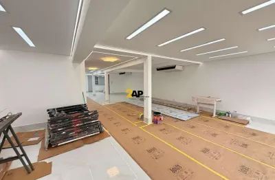 Loja comercial para locação em Moema, São Paulo-SP: 3 banheiros, 4 vagas de garagem, 460m² de área!