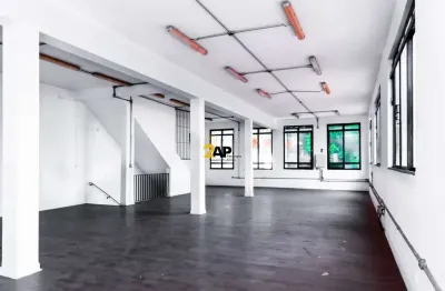 Prédio comercial na vila olímpia: 478m², 5 banheiros e 6 vagas de garagem em são paulo-sp