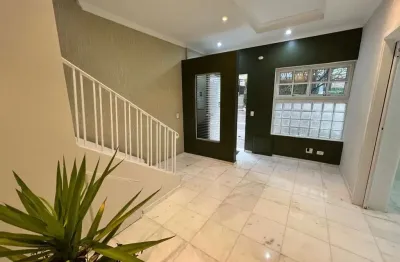 Casa comercial à venda ou locação em São Paulo-SP: 5 salas, 3 banheiros, 140m² no Jardim Paulista. Venha conferir!