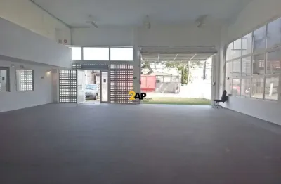 Loja Comercial para Locação em Moema, São Paulo - 670m², 3 Banheiros e 10 Vagas de Garagem!