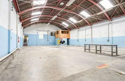Galpão Comercial para Locação na Aclimação - São Paulo-SP: 3 Vagas de Garagem e 380m² de Área