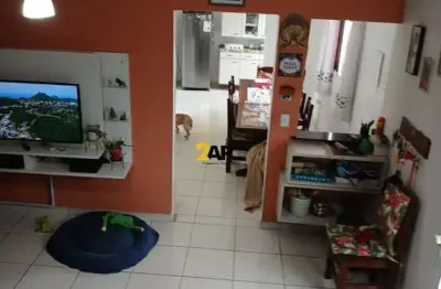 Sobrado à Venda com 3 quartos, (1suíte), 2 vagas, sendo 142m² - Bertioga