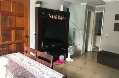 Imperdível oportunidade de adquirir casa em condomínio no parque munhoz, são paulo-sp! 3 quartos, 1 suíte, 3 banheiros, 2 vagas de garagem e 80,00 m² de área.
