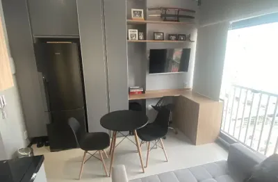 Studio novíssimo, todo mobiliado e com eletrodomésticos, colchão simons,