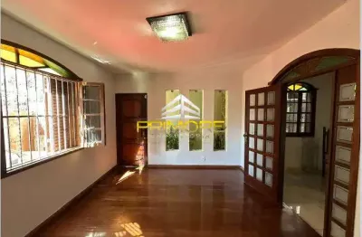 Casa duplex no bairro palmares, com amplo quintal e espaço gourmet.