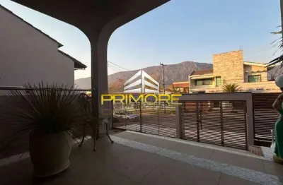 Casa 5 quartos, sendo 2 suítes e 1 semi suíte bairro inconfidentes.