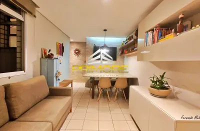 Vendo apartamento 3 quartos, pisos da sala e dos quartos em porcelanato.