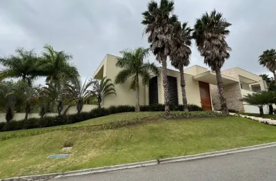 Linda casa de esquina a venda no charmoso condomínio vila solaia