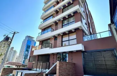 Apartamento com 1 quarto à venda na rua irmão joaquim, centro, florianópolis por r$ 640.000