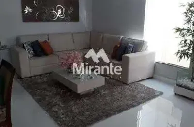 Casa para vender com 4 quartos sendo 4 suítes no bairro cidade nova em feira de santana
