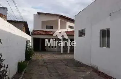 Casa para vender com 8 quartos sendo 2 suítes no bairro santa mônica em feira de santana