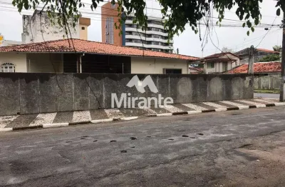 Casa à venda na Rua Francisco Martins da Silva, 169, Ponto Central, Feira de Santana