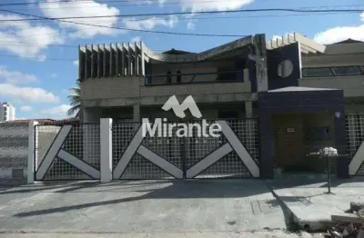 Casa para vender com 3 quartos sendo 1 suítes no bairro santa mônica em feira de santana