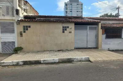 Casa com 2 quartos à venda na Rua José Pereira Mascarenhas, 487, Capuchinhos, Feira de Santana