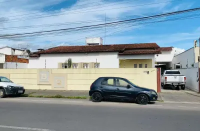 Casa para vender no bairro serraria brasil em feira de santana